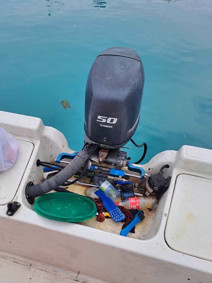 Used Custom 19ft Fiberglass Dinghy — photo 4