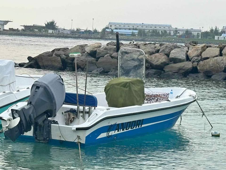 Custom Fiberglass Fishing Boat — photo 3
