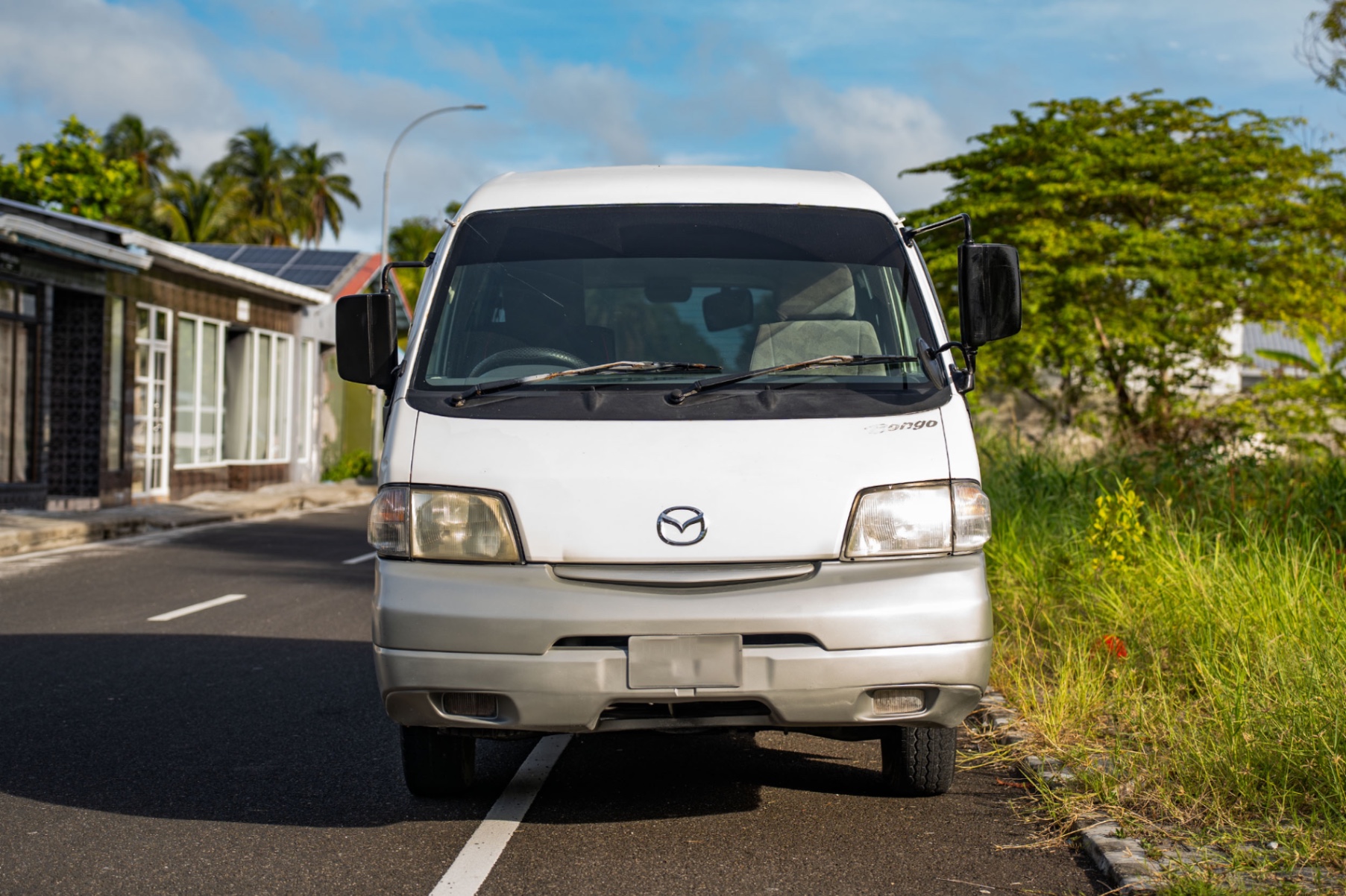 Used Mazda Bongo — photo 2