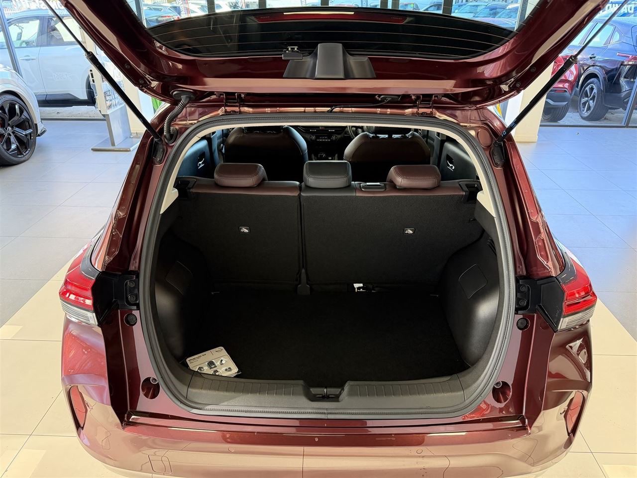 New 2021 Nissan Aura — photo 5