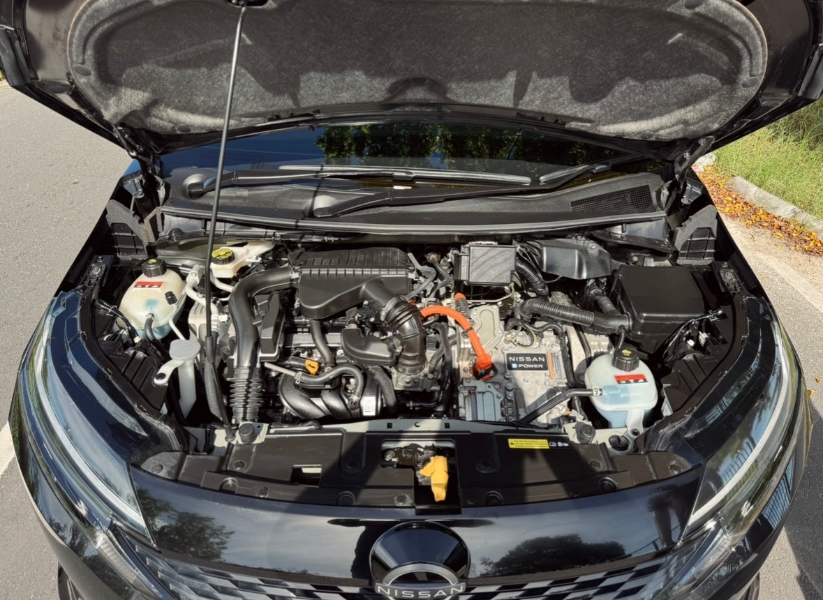 Used 2021 Nissan Aura — photo 6