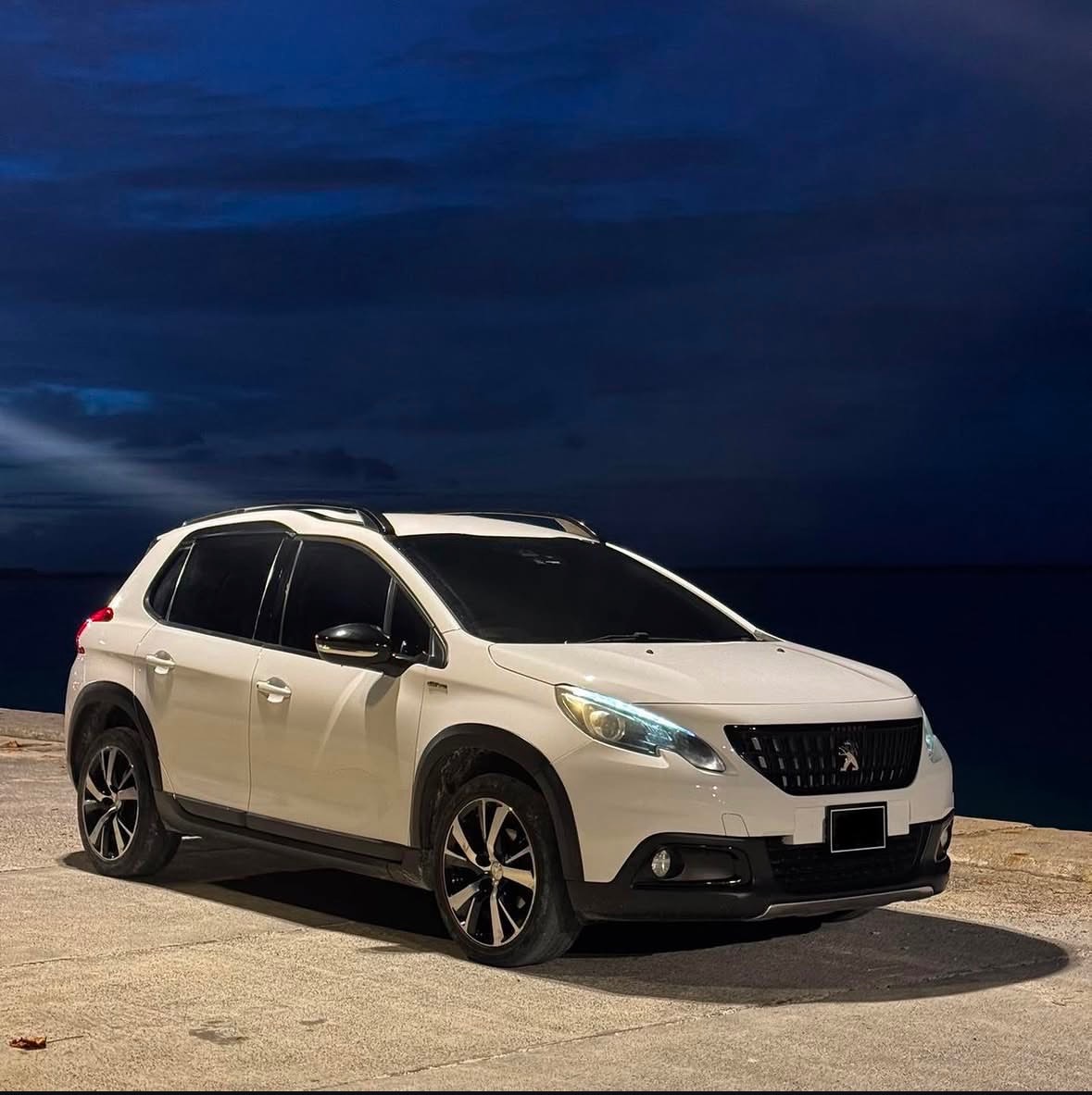 Used 2017 Peugeot 2008 — photo 6