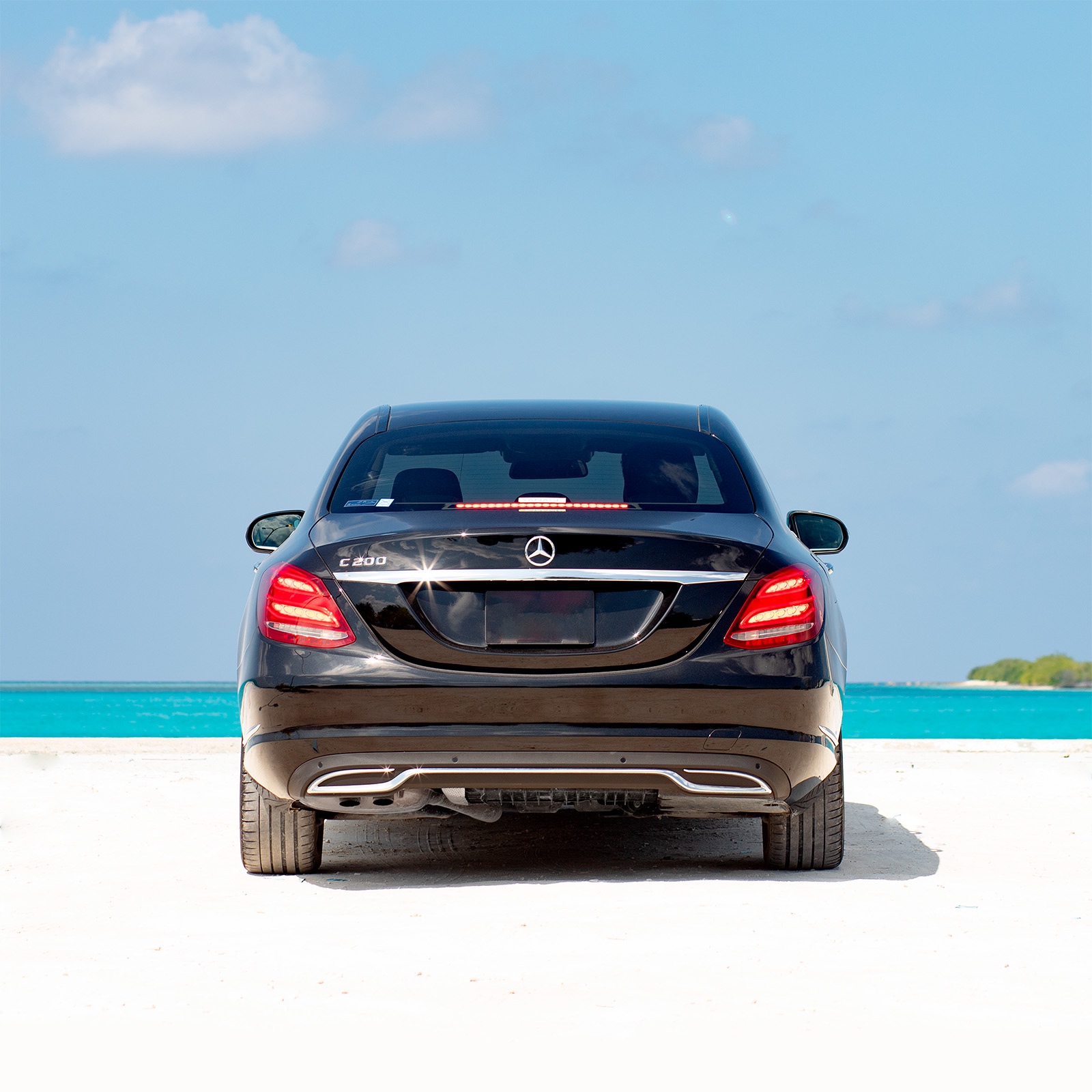Used 2018 Mercedes-Benz C-Class — photo 4