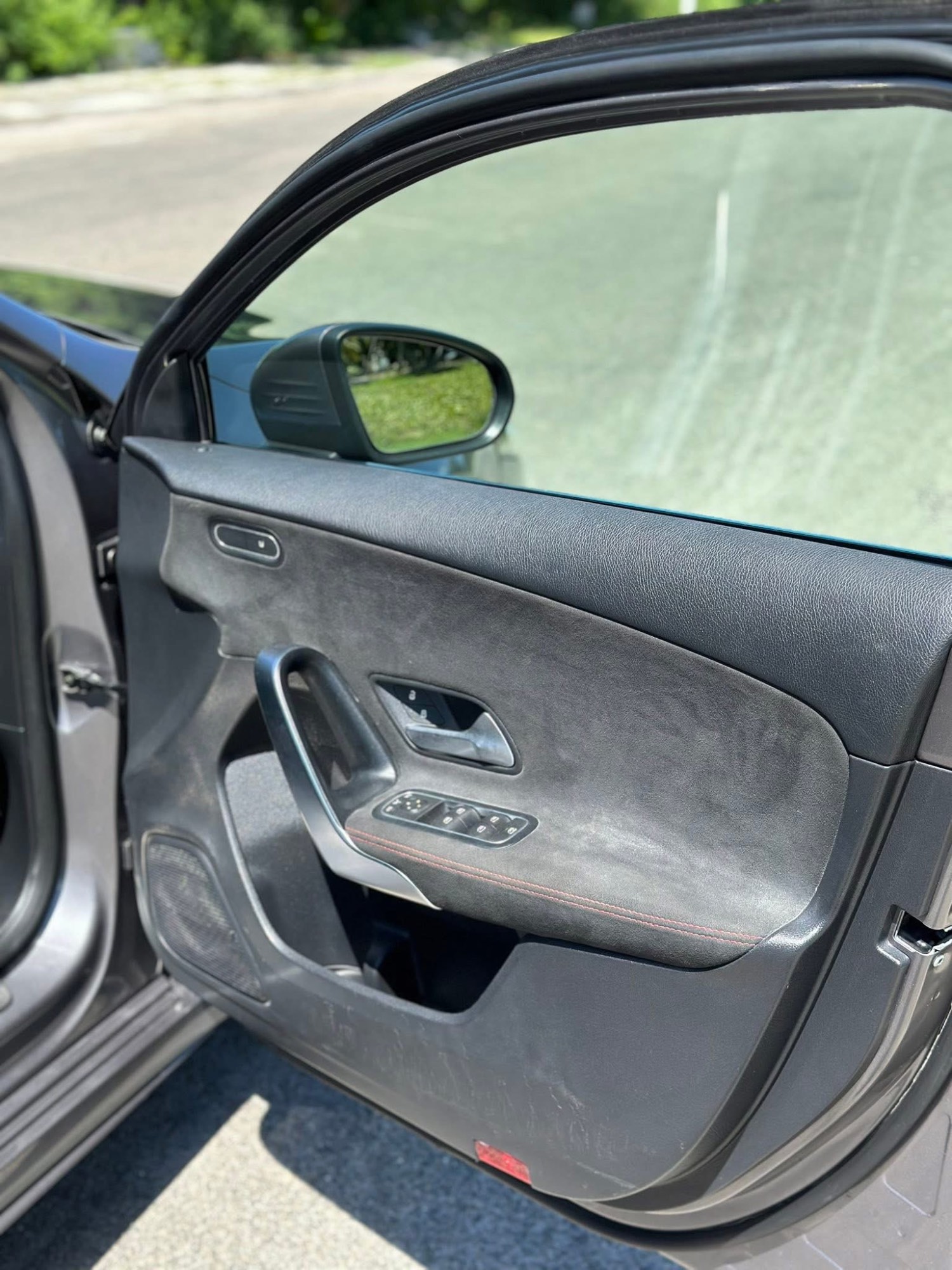 Used 2022 Mercedes-Benz A-Class — photo 4