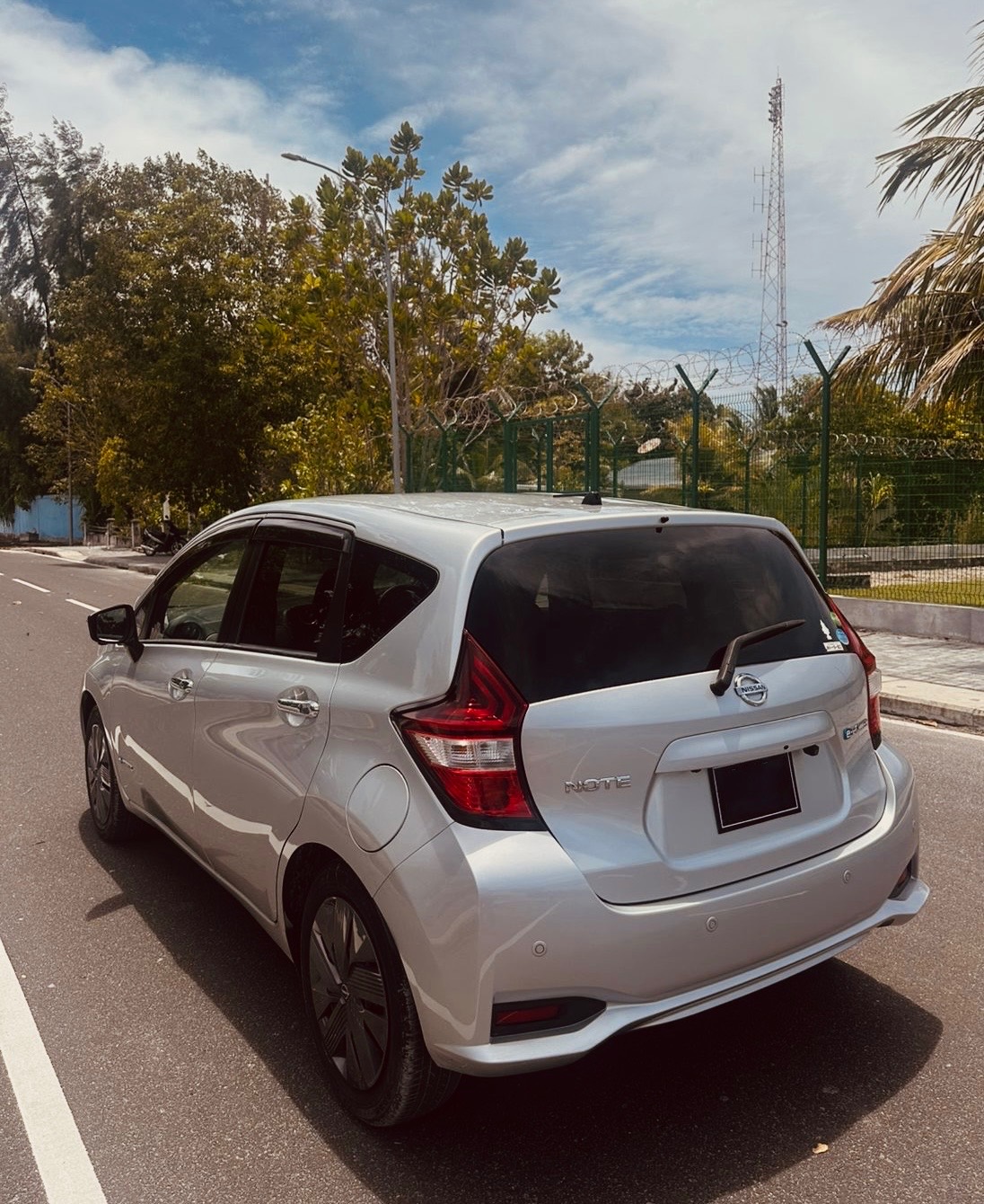 Used 2020 Nissan Note — photo 4