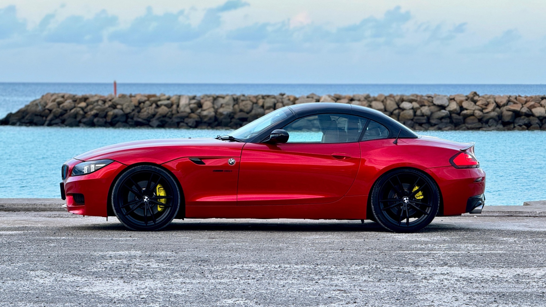 Used 2010 BMW Z4 — photo 4