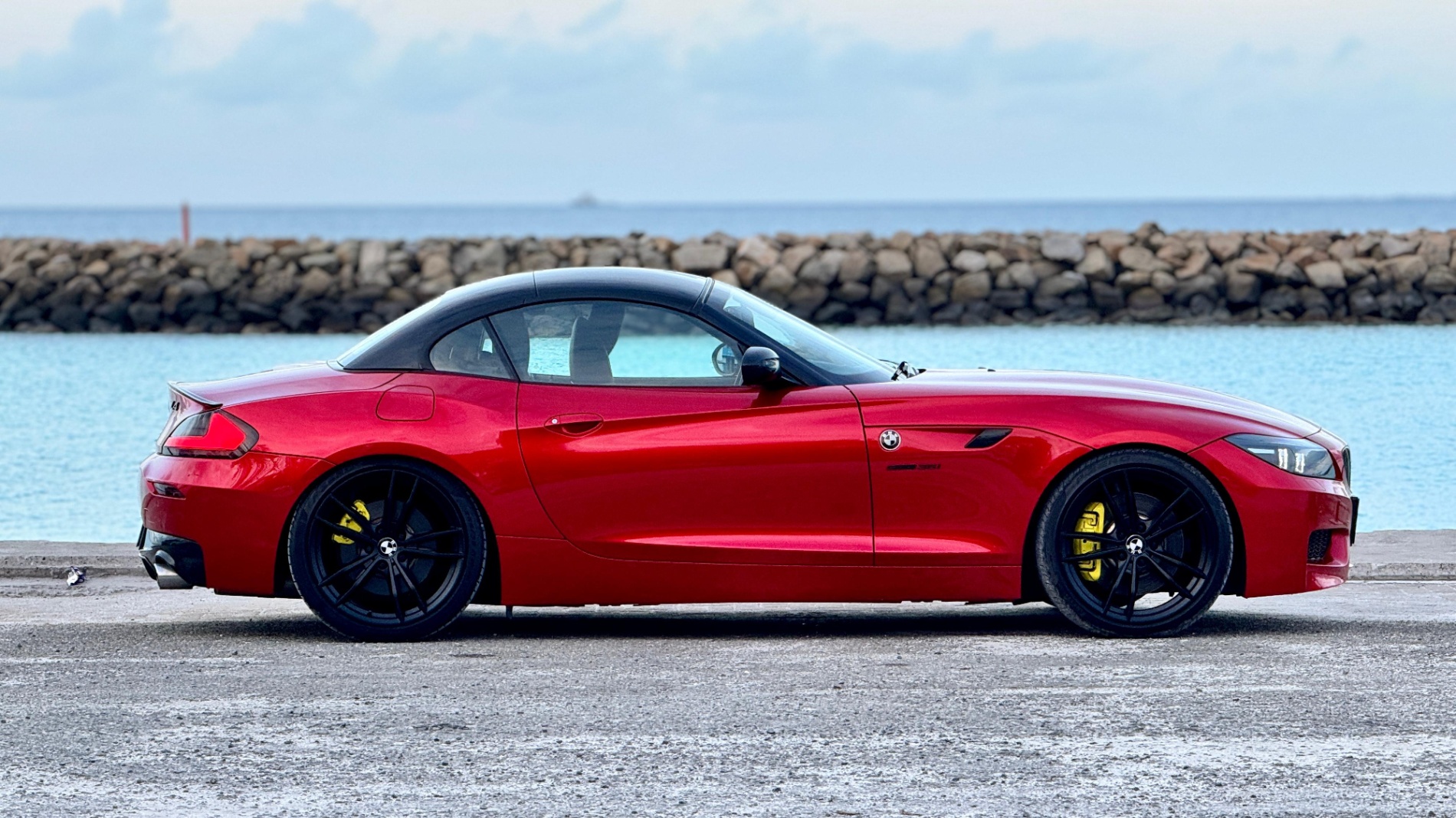 Used 2010 BMW Z4 — photo 8